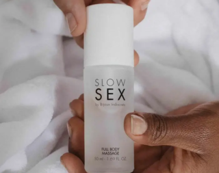 327-Full-Body-Massage-Bijoux-Indiscrets-2_700x