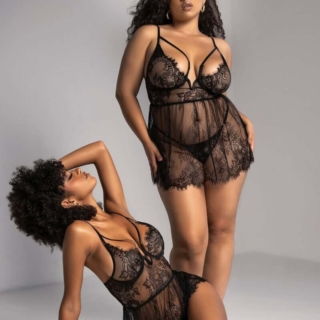 Lace Dreams 🖤Flaunt your curves in this stunning babydoll crafted with eyelash lace. Enhanced w